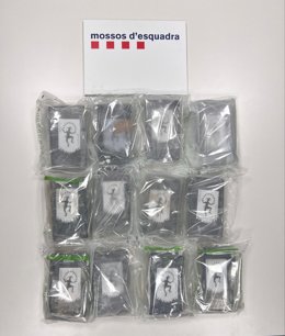 Els 12 paquets de cocaïna intervinguts en l'escorcoll