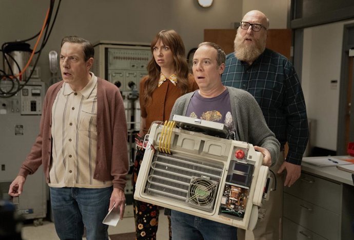 Primeras imágenes de al spin-off de The Big Bang Theory, Stuart Fails to Save the Universe, que ya tiene fecha