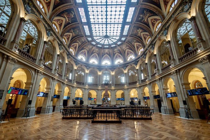 Archivo - Interior del Palacio de la Bolsa de Madrid.