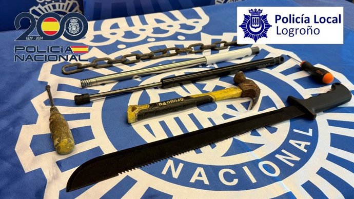 Armas que llevaba un grupo de jóvenes que quería agredir a otro grupo juvenil