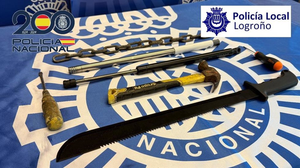 Armas que llevaba un grupo de jóvenes que quería agredir a otro grupo juvenil