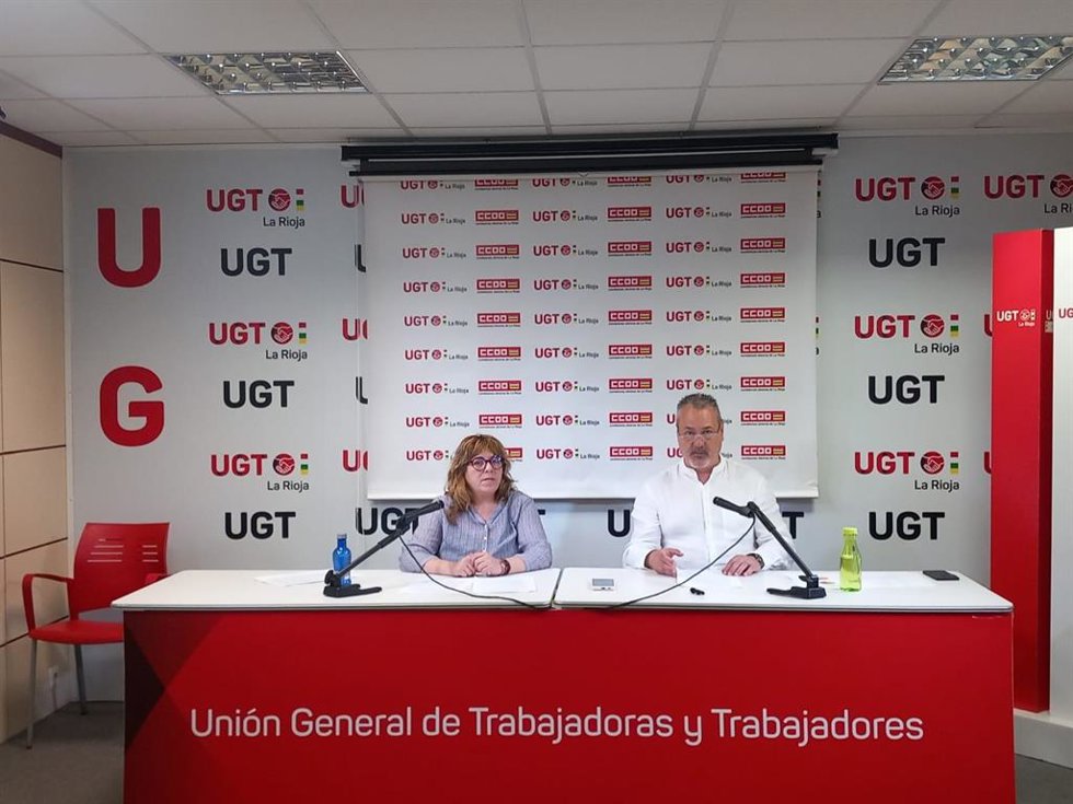 Los secretarios de Salud Laboral de UGT y CCOO La Rioja, José Antonio Jorge y Eva Fernández.