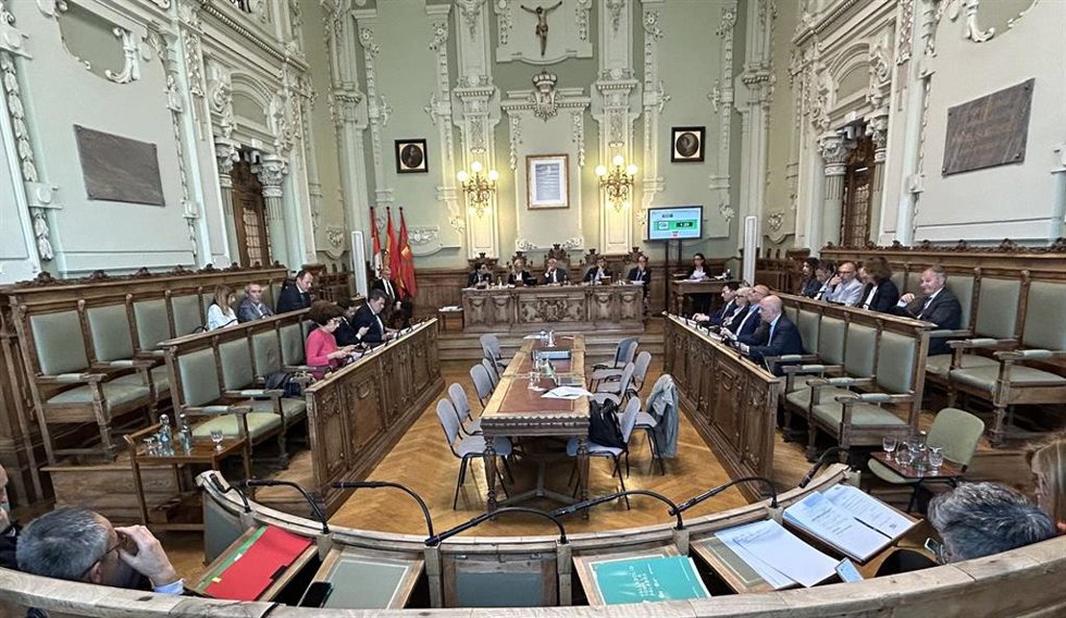 Pleno del Ayuntamiento de Valladolid en abril de 2026.