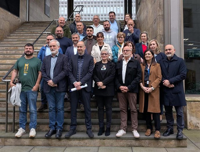 -La Consejera De Salud, Concepción Saavedra, Presentó Al Nuevo Equipo Sanitario Del Área II (Centro-Suroccidente) A Representantes Municipales De La Zona.