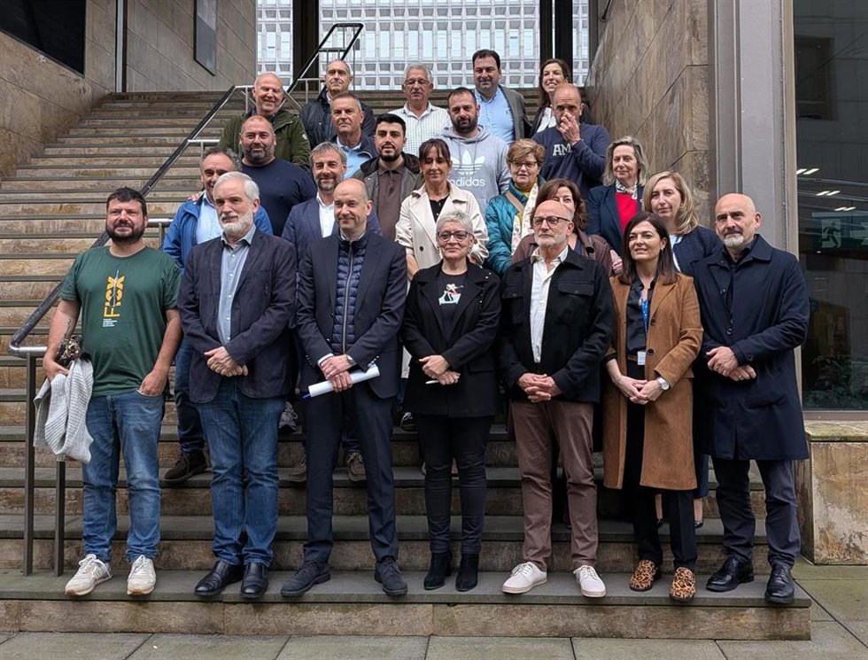 -La Consejera De Salud, Concepción Saavedra, Presentó Al Nuevo Equipo Sanitario Del Área II (Centro-Suroccidente) A Representantes Municipales De La Zona.