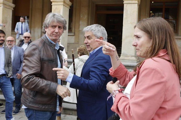 El exalcalde de Soria Carlos Martínez, durante el acto de posesión de su relevo al frente del Consistorio soriano.
