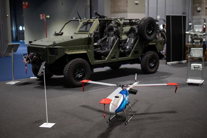 Archivo - Un tanque en la Feria Internacional de Defensa y Seguridad de España (FEINDEF).