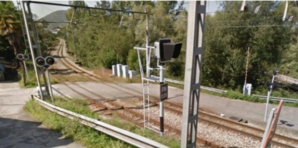 Paso a nivel en Asturias.