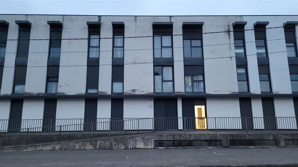 Vivivenda okupada en Orejo. Piso de alquiler asequible construido por el Gobierno de Cantabria y ocupado ilegalmente