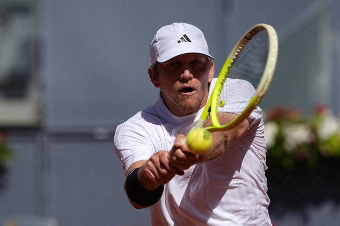 Alejandro Davidovich Fokina of Spain plays against Casper Ruud of Norway during the Mutua Madrid Open 2026, ATP Masters 1000 and WTA 1000, at La Caja Magica on April 27, 2026 in Madrid, Spain.