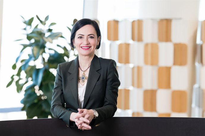 Archivo - La consejera delegada y directora general de Eurizon, Maria Luisa Gota.