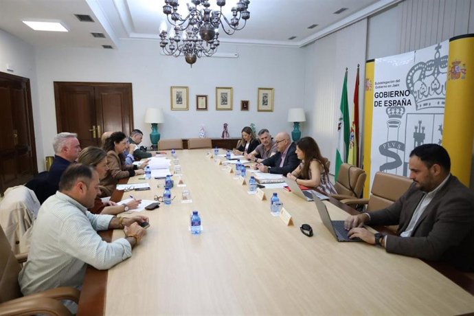Reunión de la Comisión Provincial de Seguimiento del Plan de Fomento del Empleo Agrario en Jaén.