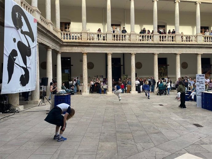 Más de 3.000 personas han visitado las Jornadas de la Ilustración de València celebradas en La Nau de la UV
