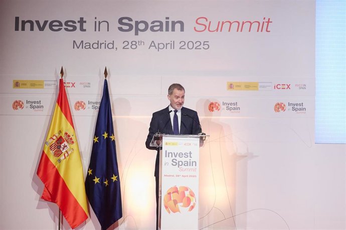 Archivo - El Rey Felipe VI inaugura el Foro Internacional 'Invest in Spain Summit', en el Casino de Madrid, a 28 de abril de 2025, en Madrid (España). 