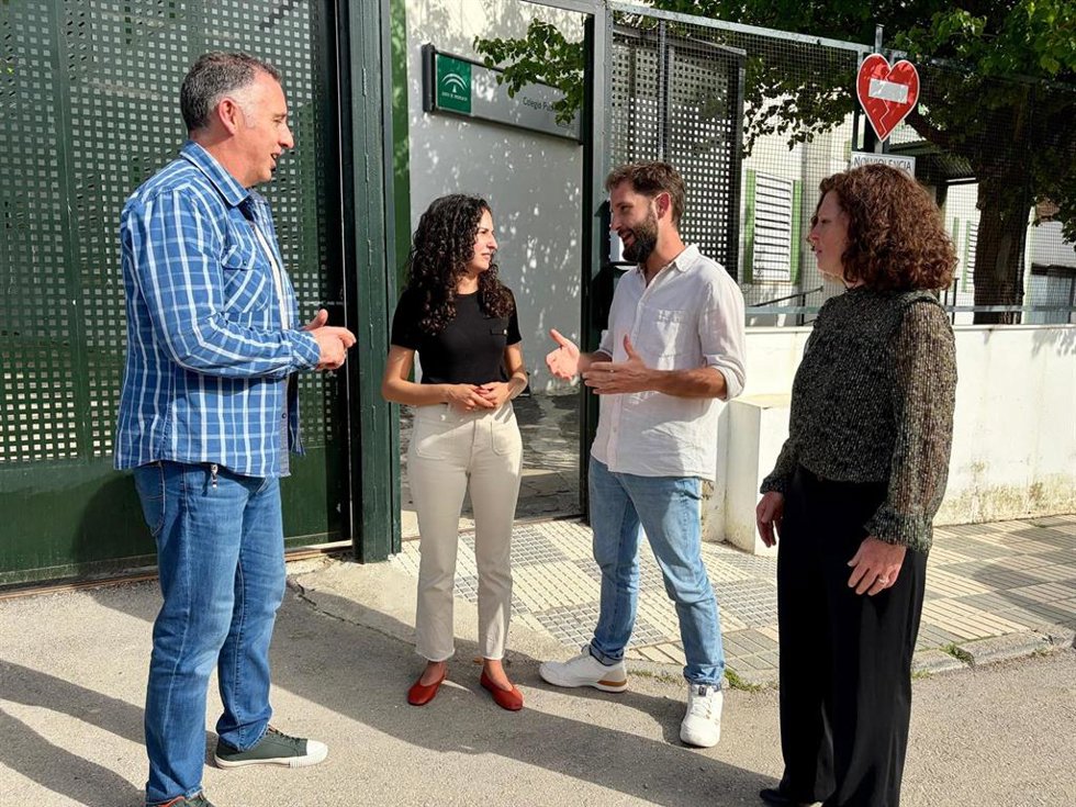 El PSOE denuncia los "incumplimientos" de Moreno Bonilla en Loja y el Poniente y se compromete a recuperar servicios públicos de calidad