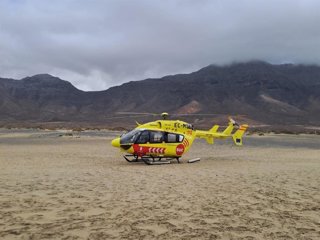 Hombre de unos 60 años es trasladado desde la playa de Cofete en helicóptero medicalizado del SUC al Hospital General de Fuerteventura con  signos de ahogamiento de carácter grave.