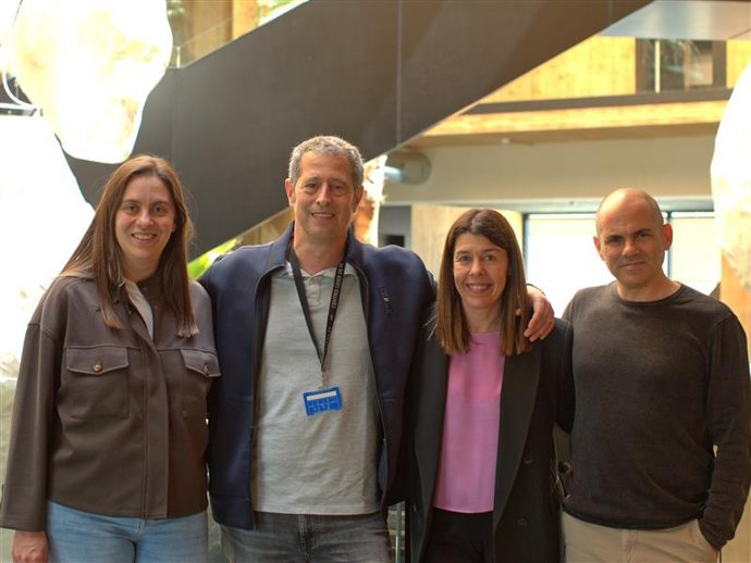 D'esquerra a dreta, la cofundadora d'Educalive, Maria Dieste, el ceo d'iLERNA, Jordi Giné, la directora d'iLERNA, Virginia Agelet, i el cofundador d'Educalive, Arturo Gómez