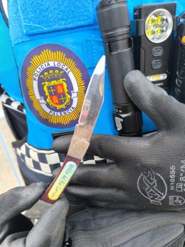 Imágenes de la navaja intervenida.