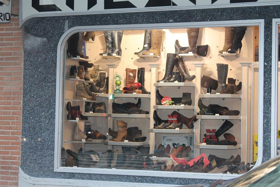 Archivo - ZAPATERÍA, ZAPATOS, COMERCIO, GUADALAJARA