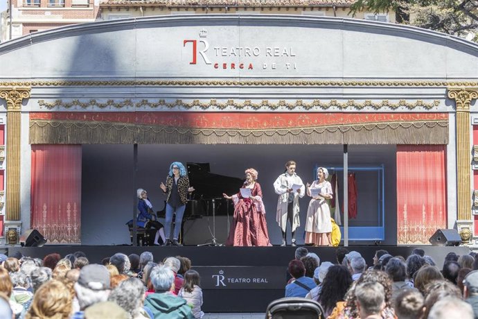 La Carroza del Teatro Real regresa a Granada