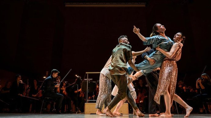 'Mamá Oca' Estará Disponible El Jueves, 30 De Abril Y El Viernes, 1 De Mayo A Las 20,00 Horas En El Teatro De La Maestranza De Sevilla.