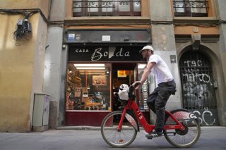 Fachada de 'Foto Boada', tienda de fotografía analógica fundada en 1932, a 7 de abril de 2026, en Barcelona, Catalunya (España)
