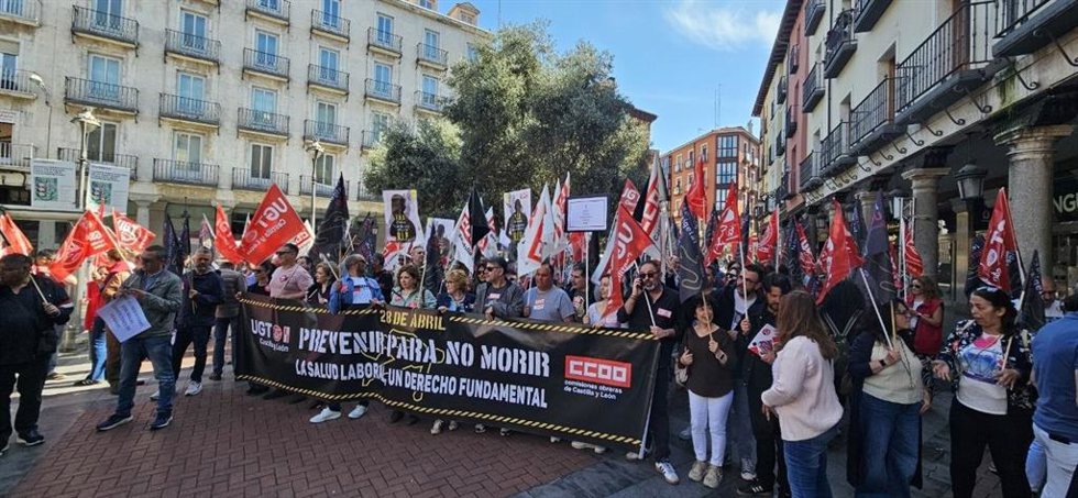 CCOO y UGT CyL lamentan la "criminalización" de las bajas y reclaman medidas que acaben con la siniestralidad laboral