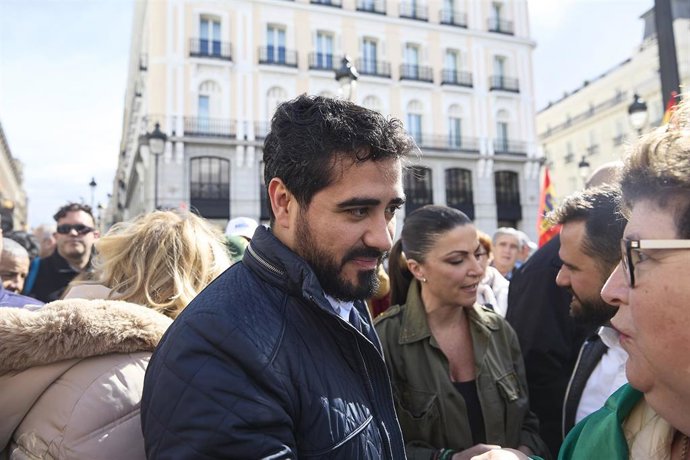 Luis 'Alvise' Pérez durante la manifestación en Madrid