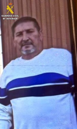 Antonio Santiago Muñoz, buscado por la Guardia Civil por su presunta relación con el homicidio ocurrido en Adra en junio de 2025.