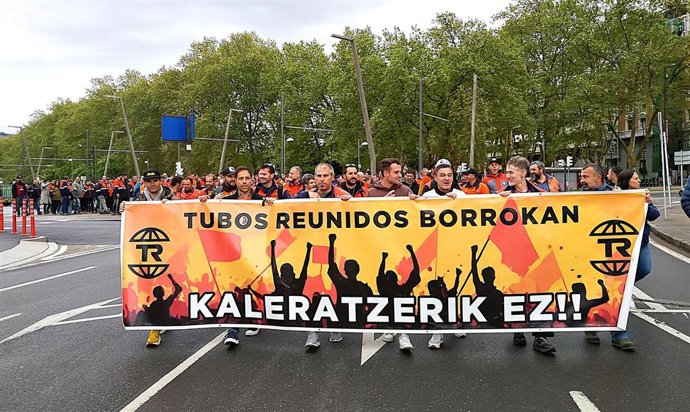 Manifestación en Bilbao de trabajadores de Tubos Reunidos