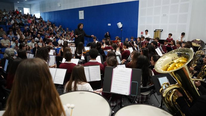 La Joven Orquesta Juan Pablo II inaugura el Proyecto Dimas