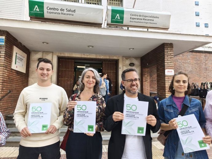 El portavoz y candidato a la Presidencia de la Junta por Adelante Andalucía, José Ignacio García, presenta el programa electoral de la formación de cara las elecciones autonómicas del 17 de mayo.