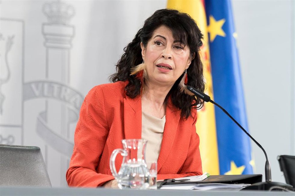 La ministra de Igualdad, Ana Redondo, durante una rueda de prensa tras el Consejo de Ministros, en el Palacio de La Moncloa, a 7 de abril de 2026, en Madrid (España).
