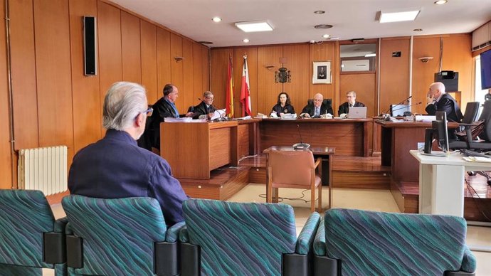 Empresario acusado de eludir el pago de las cuotas de la Seguridad Social de sus empleados, en el juicio contra él