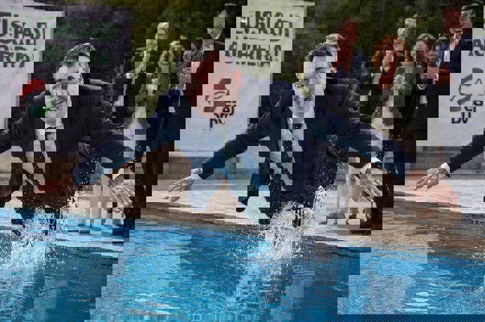 Imagen de Aitor Esteban generada con IA por el PSE