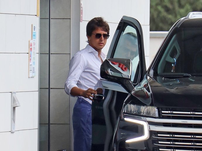 Roca Rey recibe el alta médica y se prepara para la rehabilitación tras su cornada