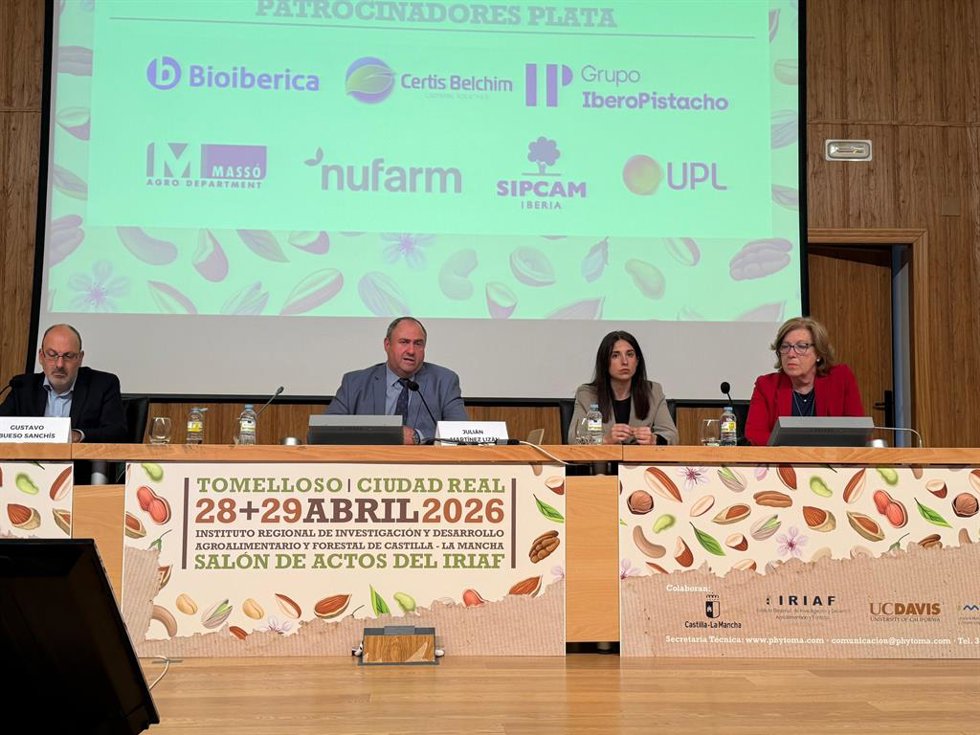 El consejero de Agricultura, Ganadería y Desarrollo Rural, Julián Martínez Lizán