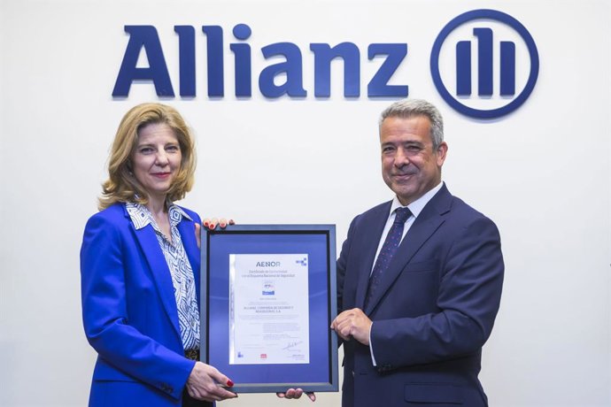 Olivia Loewe y Ángel Luis Sánchez