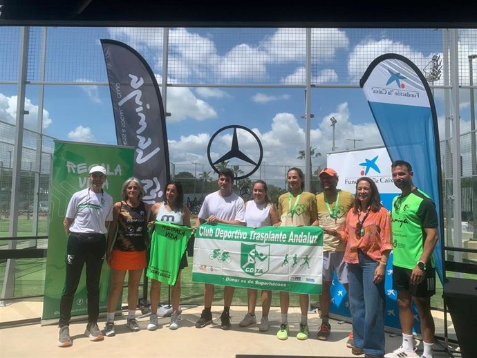 Torneo solidario de pádeil para fomentar la donación de órganos.