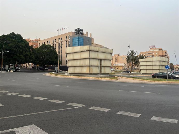 Avenida del Mediterráneo de Almería, a la altura de la Jefatura de la Policía Local. 