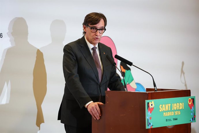 El president de la Generalitat de Catalunya, Salvador Illa, presideix l'acte institucional de Sant Jordi a Madrid, a 28 d'abril de 2026, a Madrid (Espanya). 