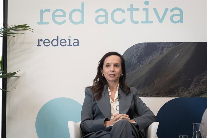 Archivo - La presidenta de Redeia, Beatriz Corredor, inaugura su primer Encuentro de Impacto, Círculo de Bellas Artes, a 26 de noviembre de 2025, en Madrid (España). El acto reúne a expertos en desarrollo rural y el medioambiente.