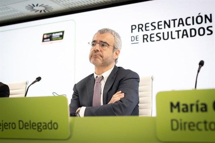 Archivo - El presidente de Aena, Maurici Lucena, durante una rueda de prensa de presentación de resultados económicos de 2024, a 26 de febrero de 2025, en Madrid (España).  