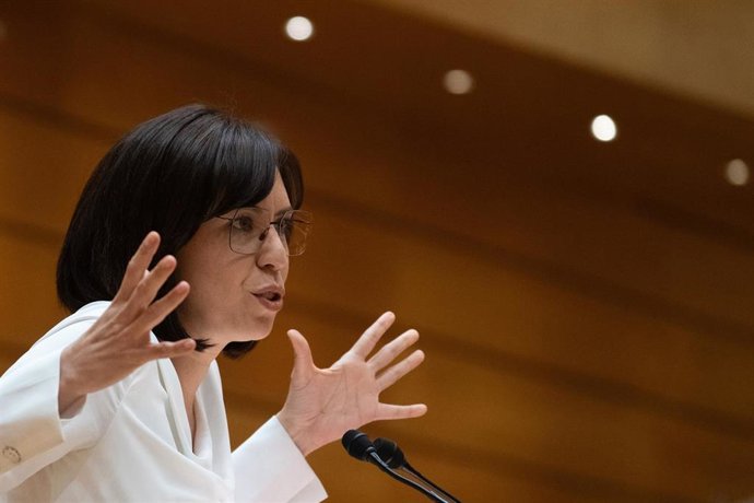 La ministra de Ciencia, Innovación y Universidades, Diana Morant, interviene durante una sesión de control al Gobierno, en el Senado, a 28 de abril de 2026, en Madrid (España). Algunas de las cuestiones a tratar son la gestión del proceso de regularizació