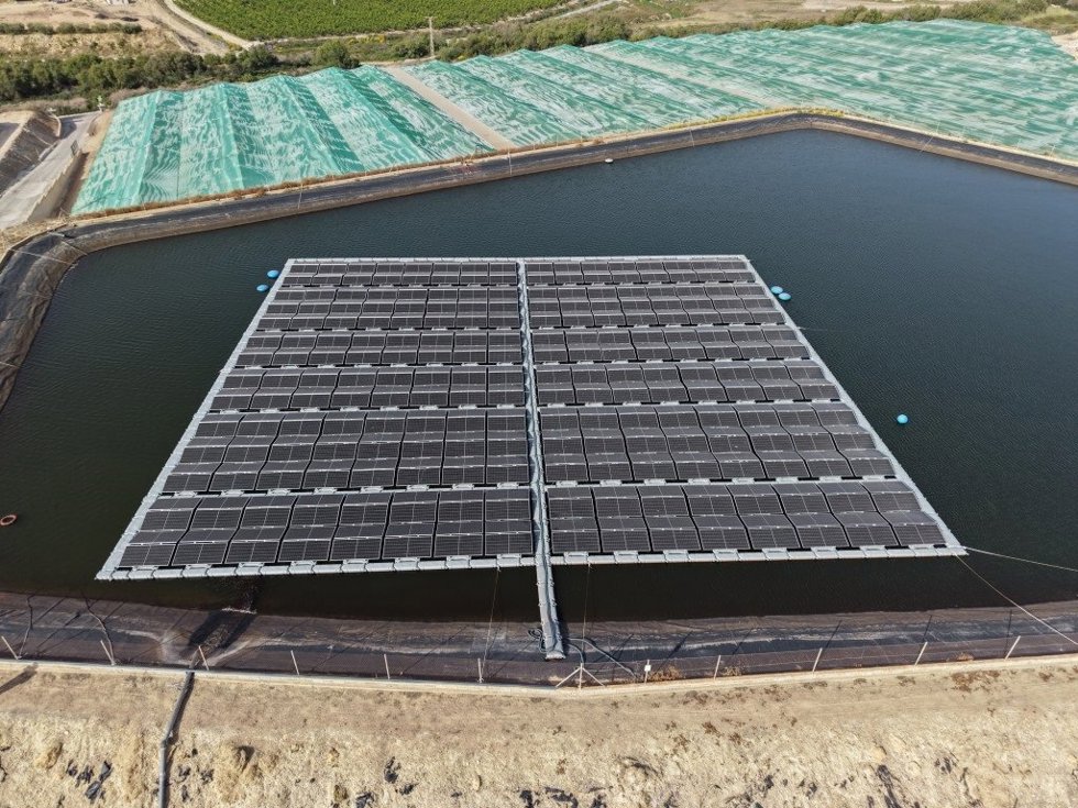 Planta fotovoltaica flotante de Perichán en Cañada Real, en Mazarrón (Murcia)