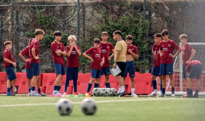 Jugadores de una Barça Academy