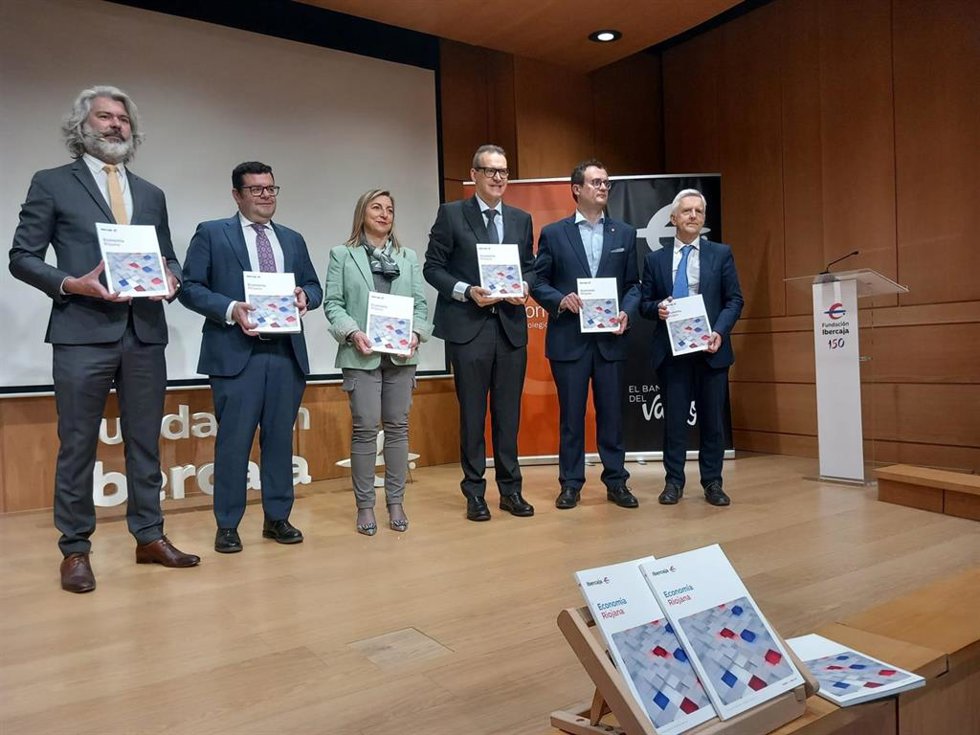 Expertos destacan "la solidez y fortaleza de la economía riojana" a pesar de las incertidumbres; "No todo es Trump"