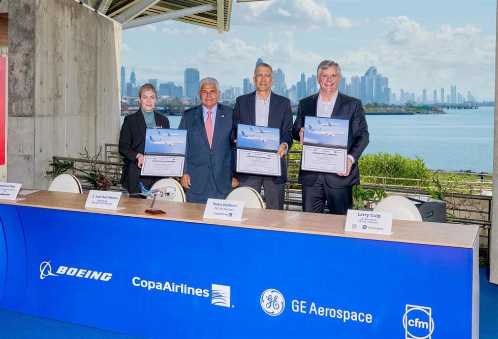 Stephanie Pope, president and CEO of Boeing Commercial Airplanes; President José Raúl Mulino of Panama; Pedro Heilbron, CEO of Copa Airlines; and Larry Culp, CEO of GE Aerospace, gathered in Panama to announce Copa’s 737 fleet expansion plans.