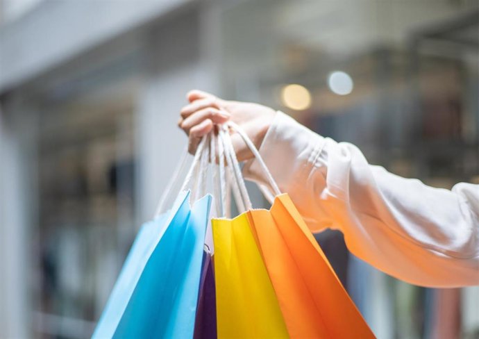 La Junta modifica las ayudas para contratar gerentes de dinamización comercial para facilitar su continuidad