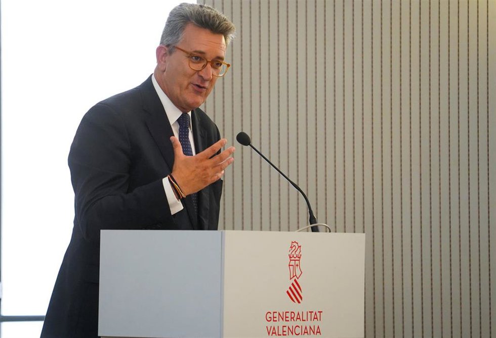 Archivo - El nuevo conseller de Medio Ambiente, Infraestructuras y Territorio del Gobierno valenciano, Vicente Martínez Mus